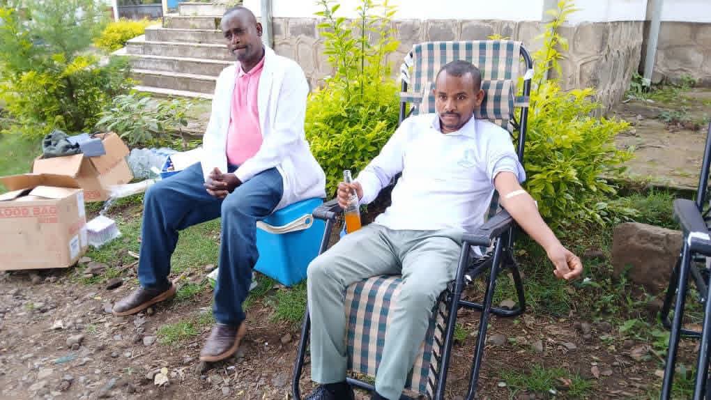 የሰላም ሚኒስቴር ከቡታጅራ ከተማ አስተዳደር ጋር በመተባበር “በጎነት ለአብሮነት” በሚል መሪ ቃል በጎ ፈቃደኛ ደም ለጋሾች ደም ለገሱ