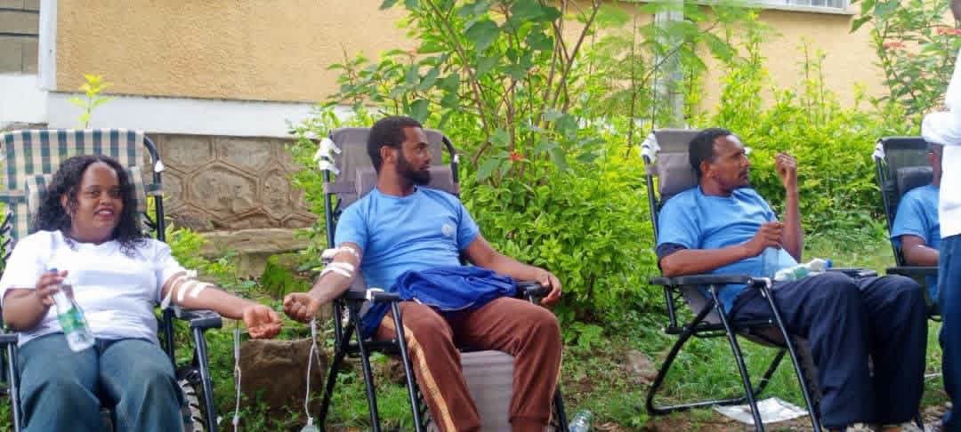 የሰላም ሚኒስቴር ከቡታጅራ ከተማ አስተዳደር ጋር በመተባበር “በጎነት ለአብሮነት” በሚል መሪ ቃል በጎ ፈቃደኛ ደም ለጋሾች ደም ለገሱ