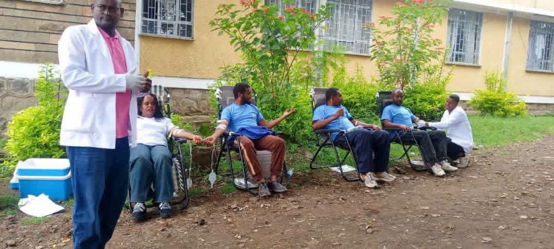የሰላም ሚኒስቴር ከቡታጅራ ከተማ አስተዳደር ጋር በመተባበር “በጎነት ለአብሮነት” በሚል መሪ ቃል በጎ ፈቃደኛ ደም ለጋሾች ደም ለገሱ